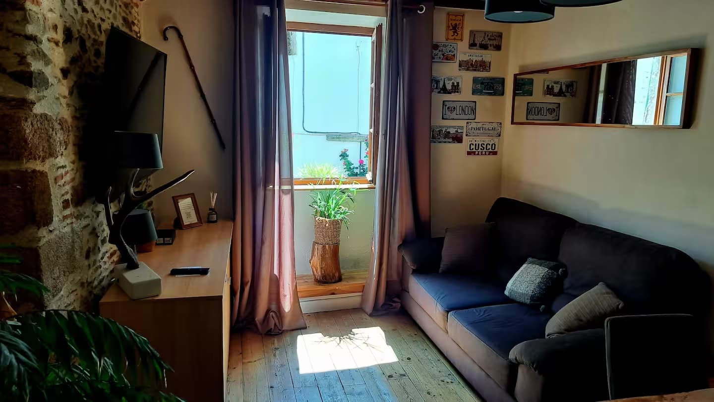 Maison Atypique Médiévale - Salon