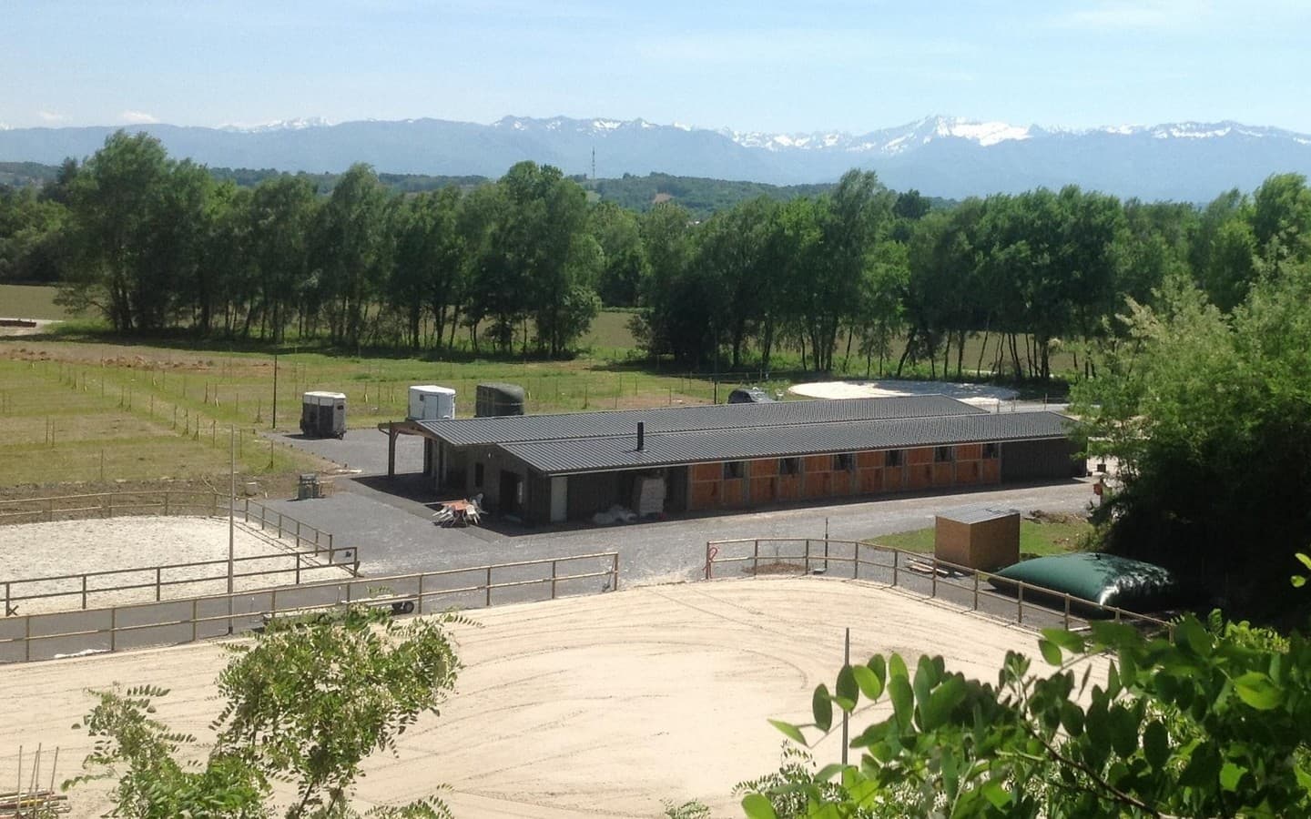 Ecurie Thierry Chanonat - Idron - Vue aérienne