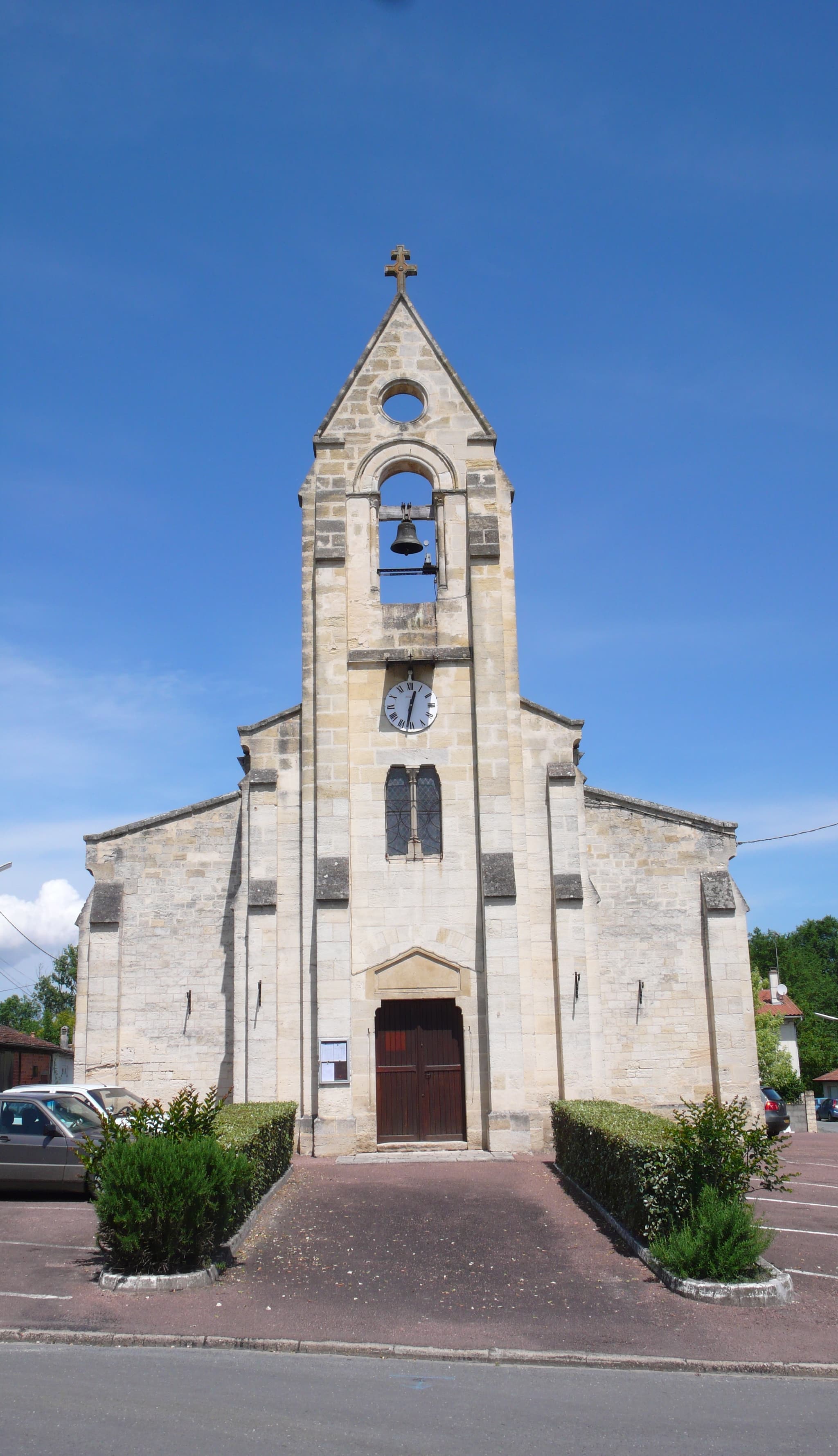 eglise ayguemorte les graves 2