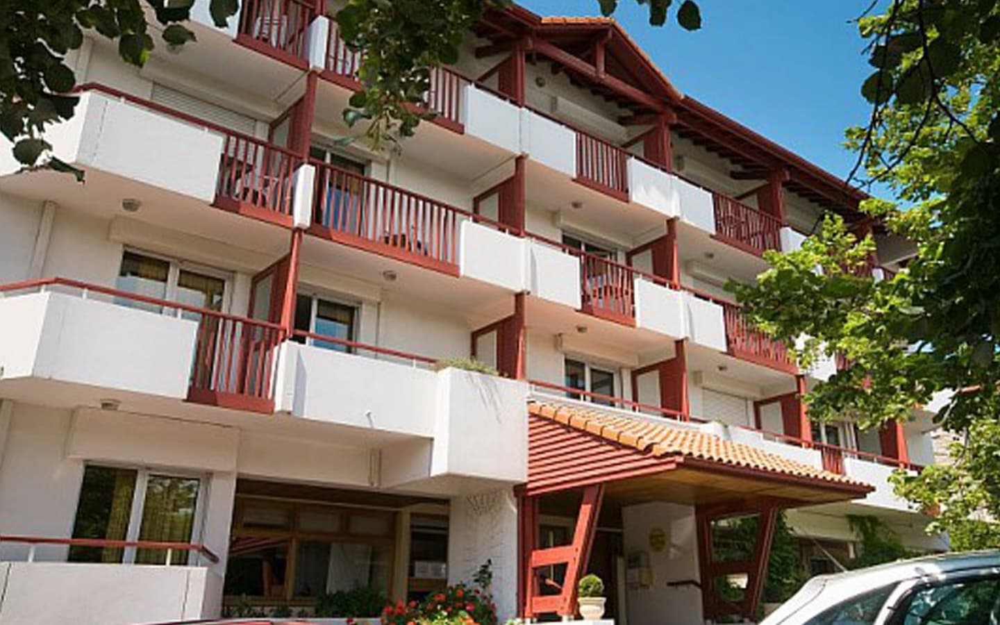 eguzki-facade-3