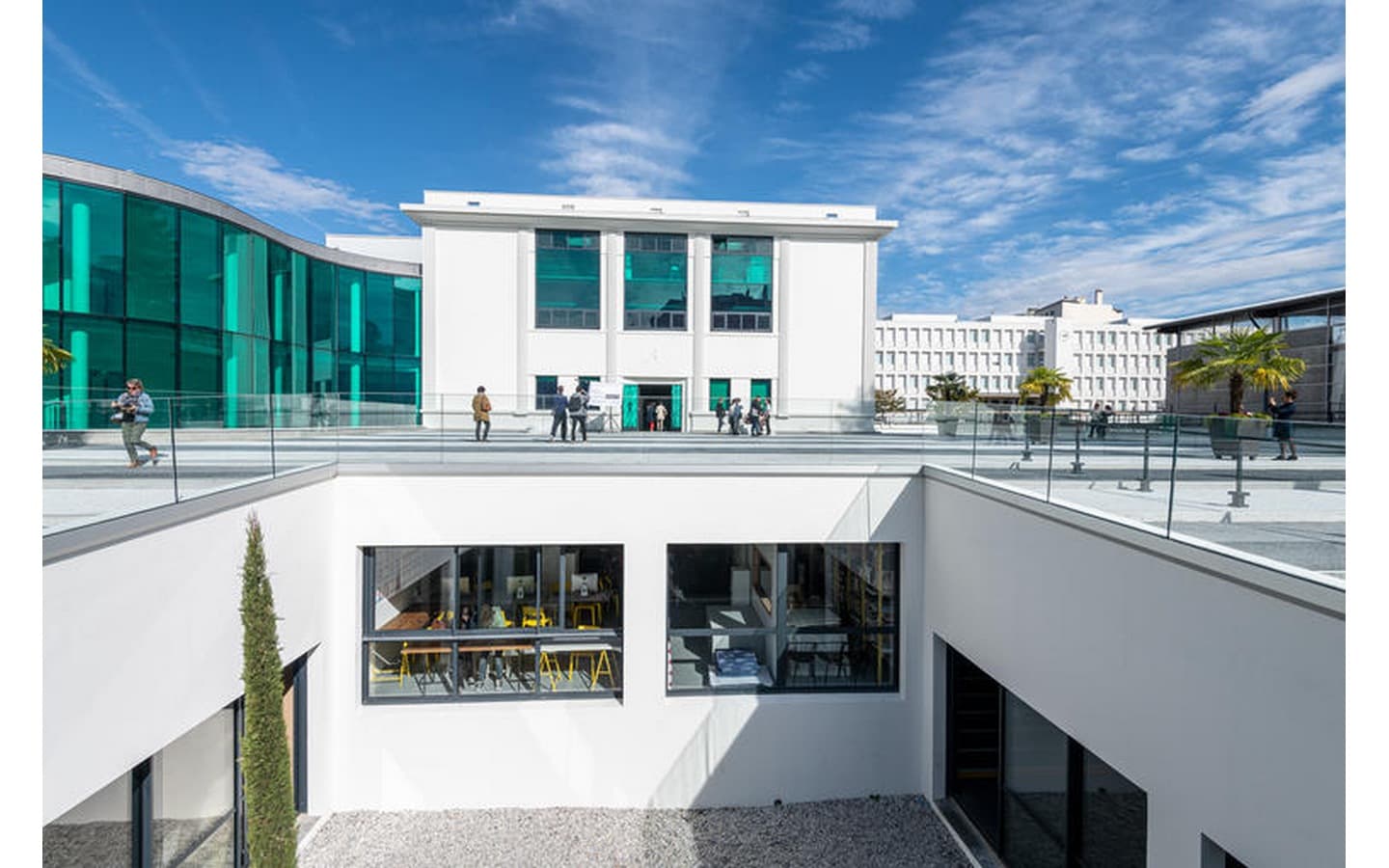 Façade de l'école des arts