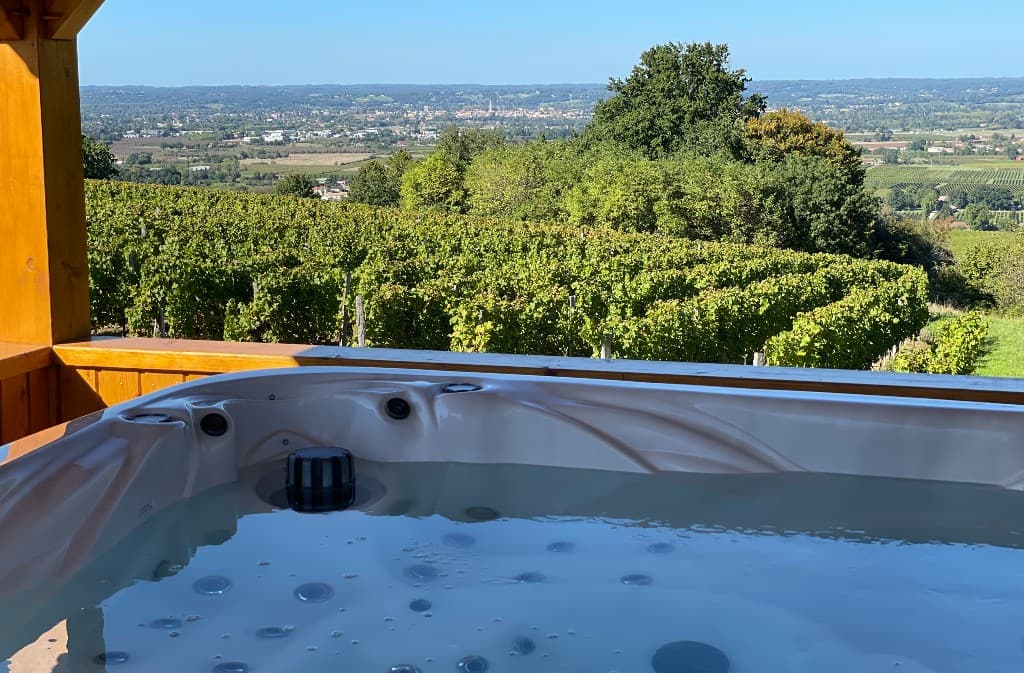 escapadesenperigord_auxescapadesdemonbaz_jacuzzi