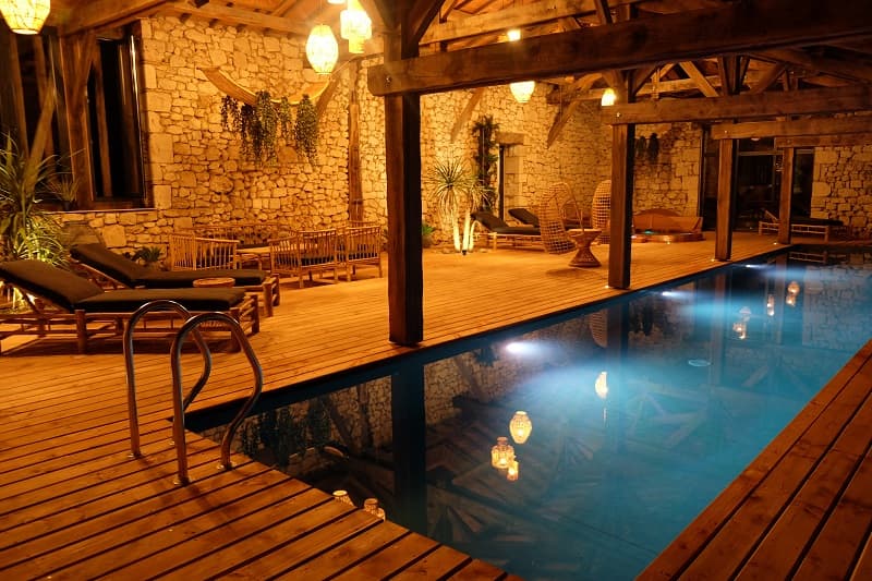 espace wellness bien être sauna hamman couloir nage chauffé