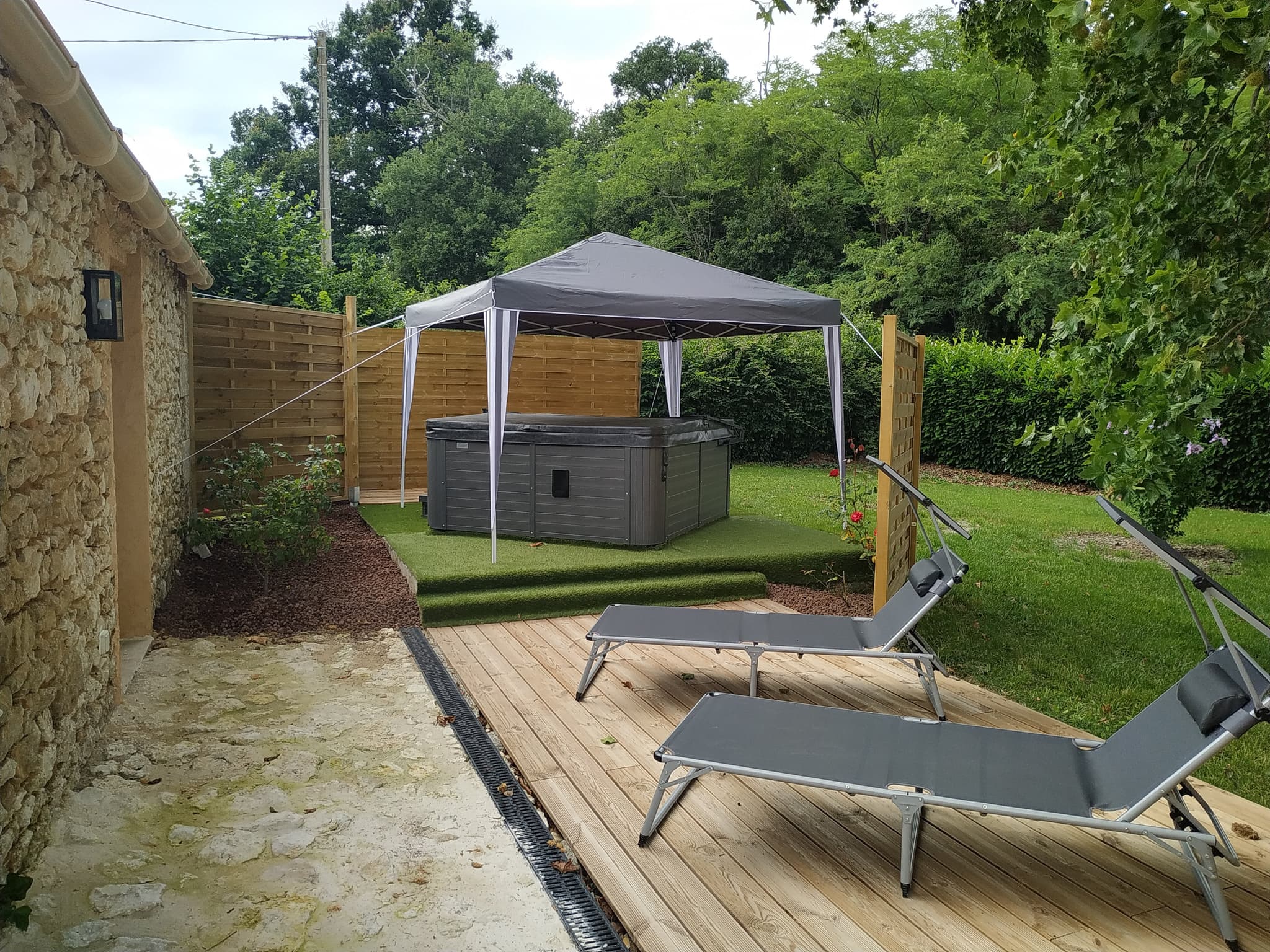 Gite Platane exterieur 2