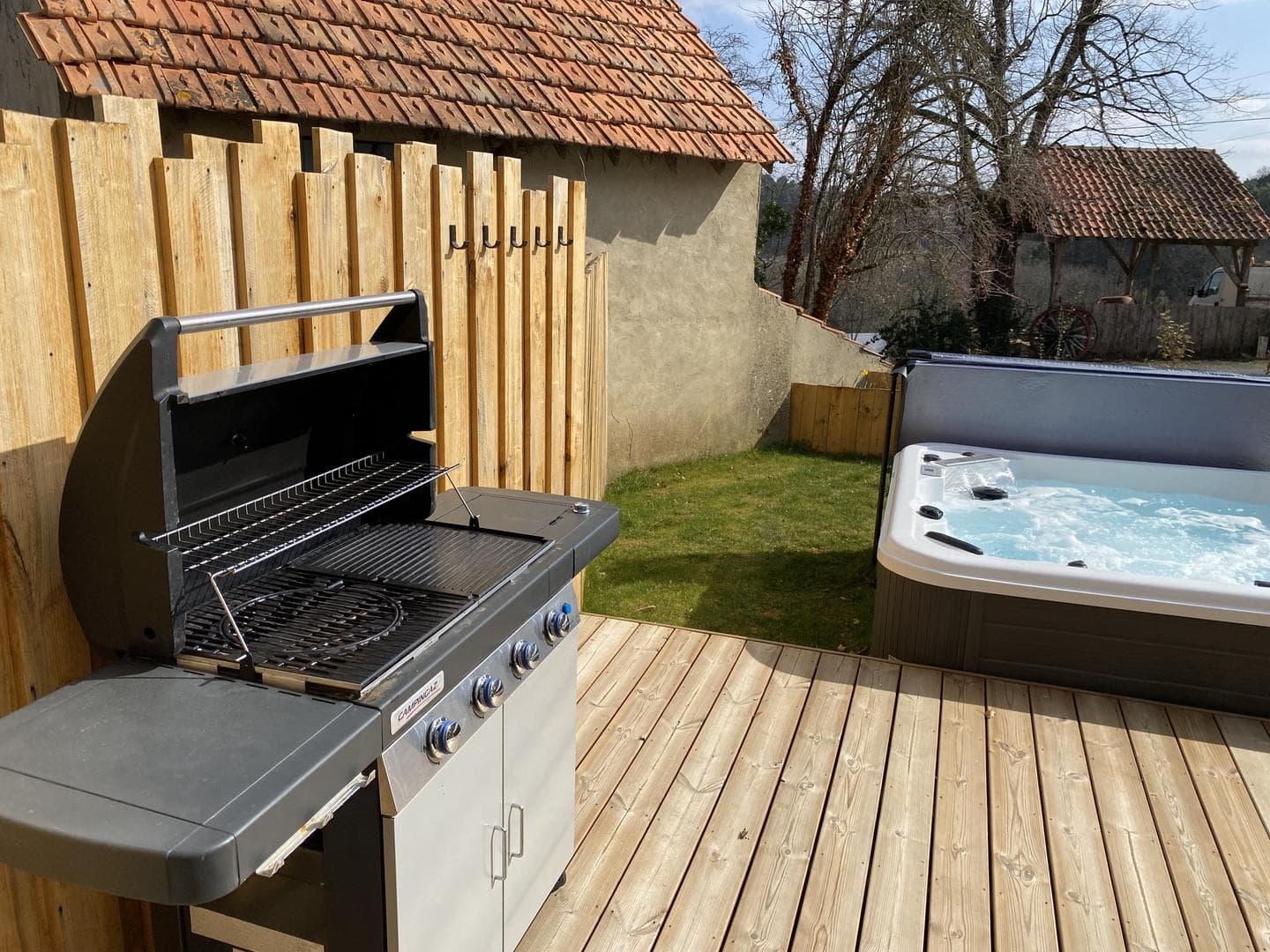 ext BBQ jacuzziJPG