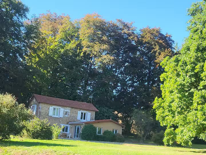 La maison vue de l'extérieur