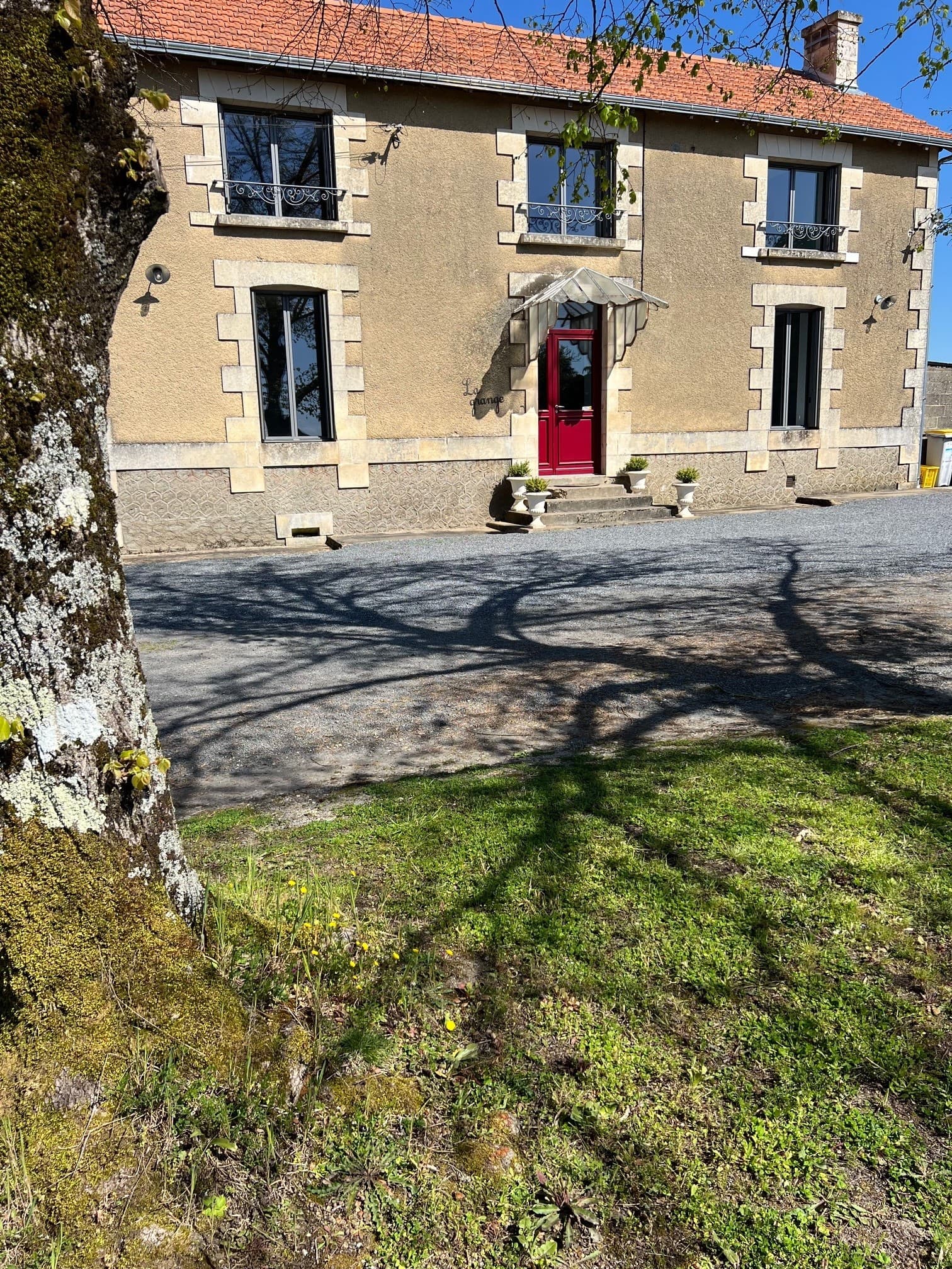 facade gite de la grange