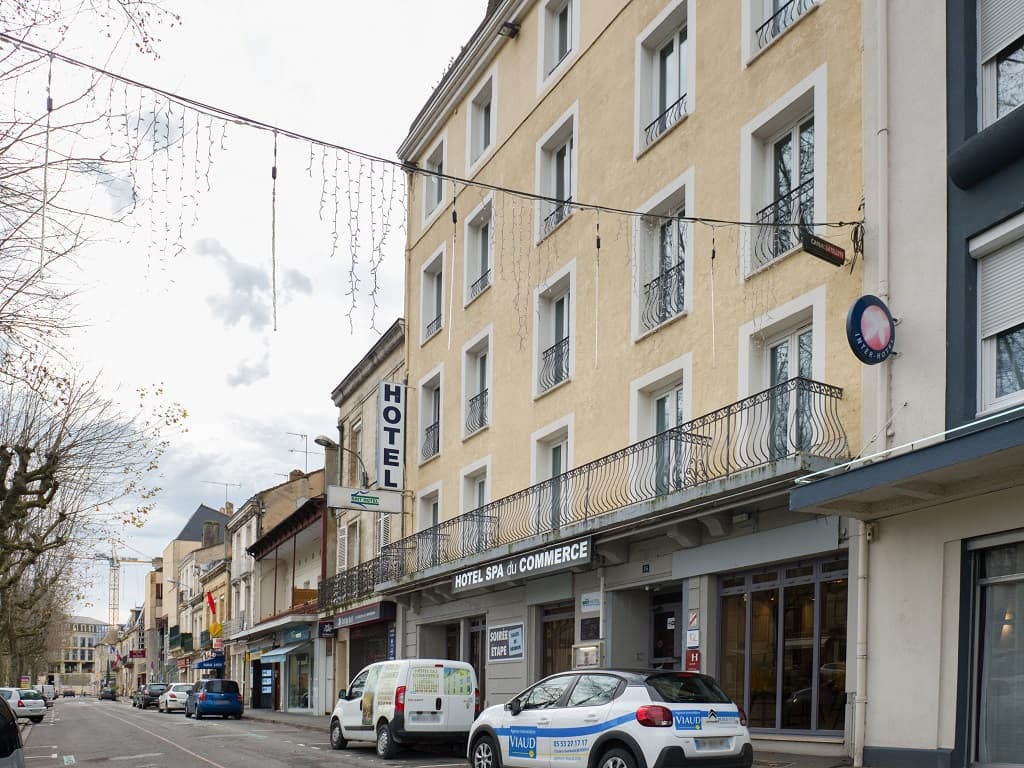 façade hôtel