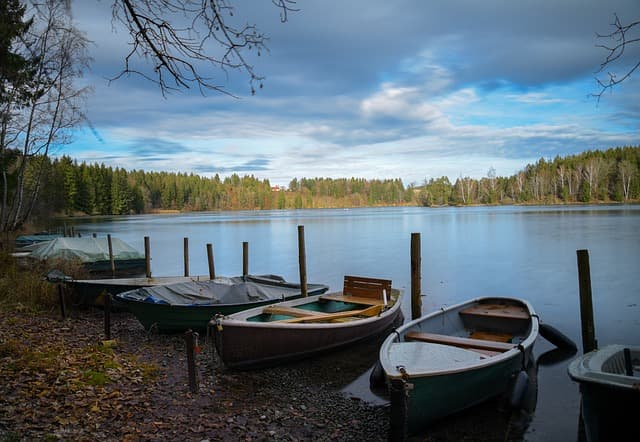 fishing-boat-4847505_640