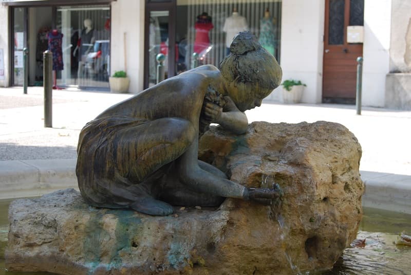 fontaine thiviers