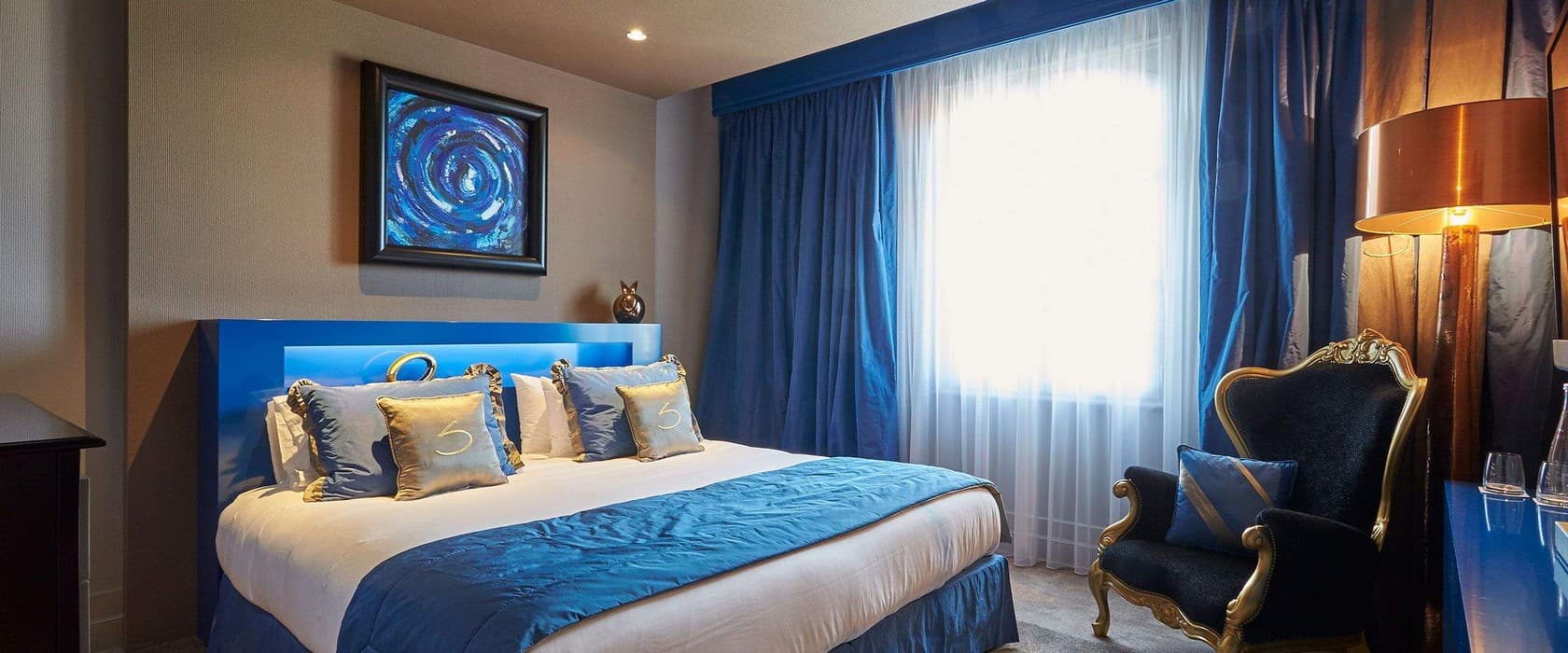 HOTAQU047V504HY4_StSylvestre_LeStelsia_chambre6