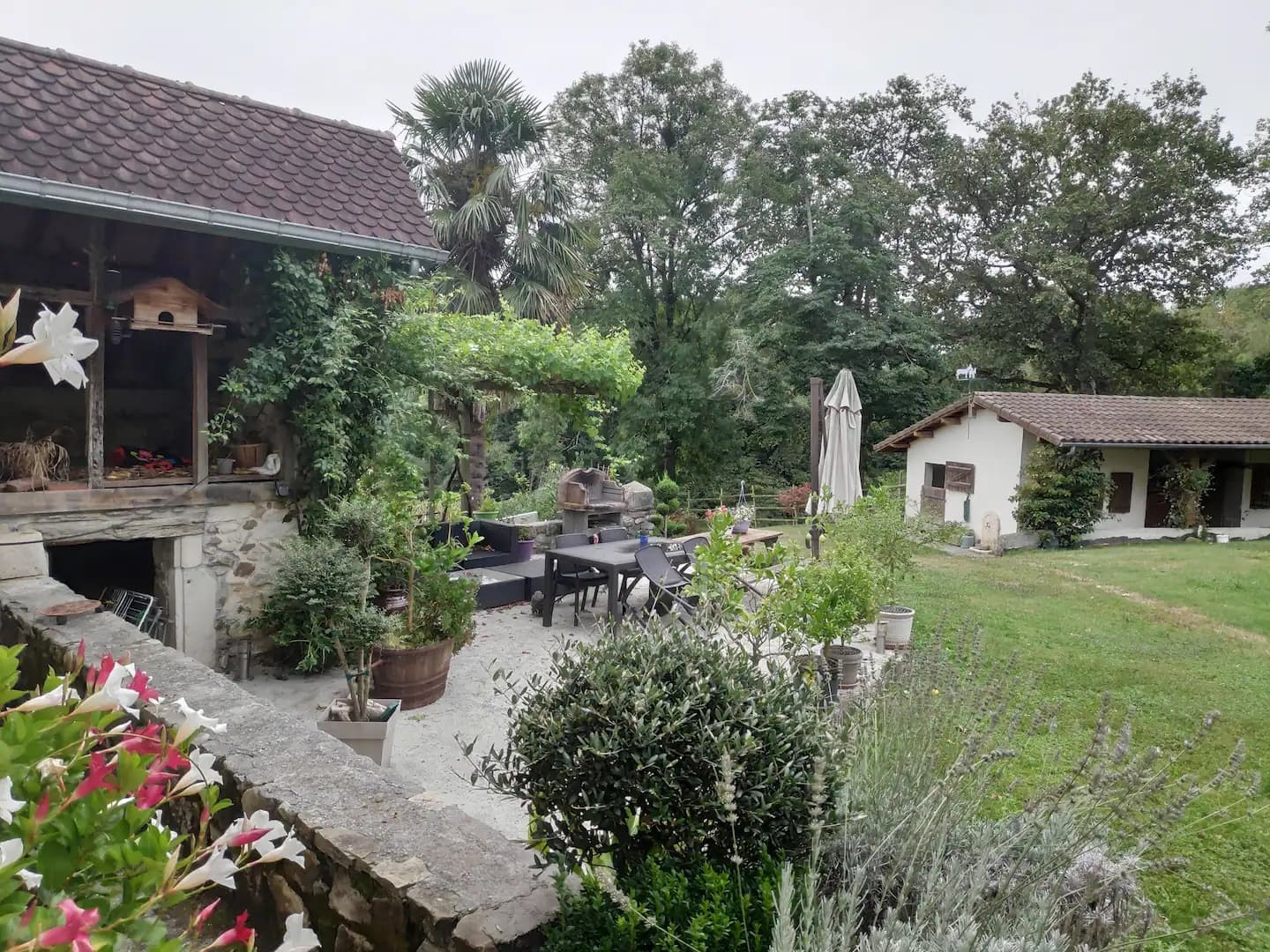 Gîte à la ferme - Gan - la terrasse