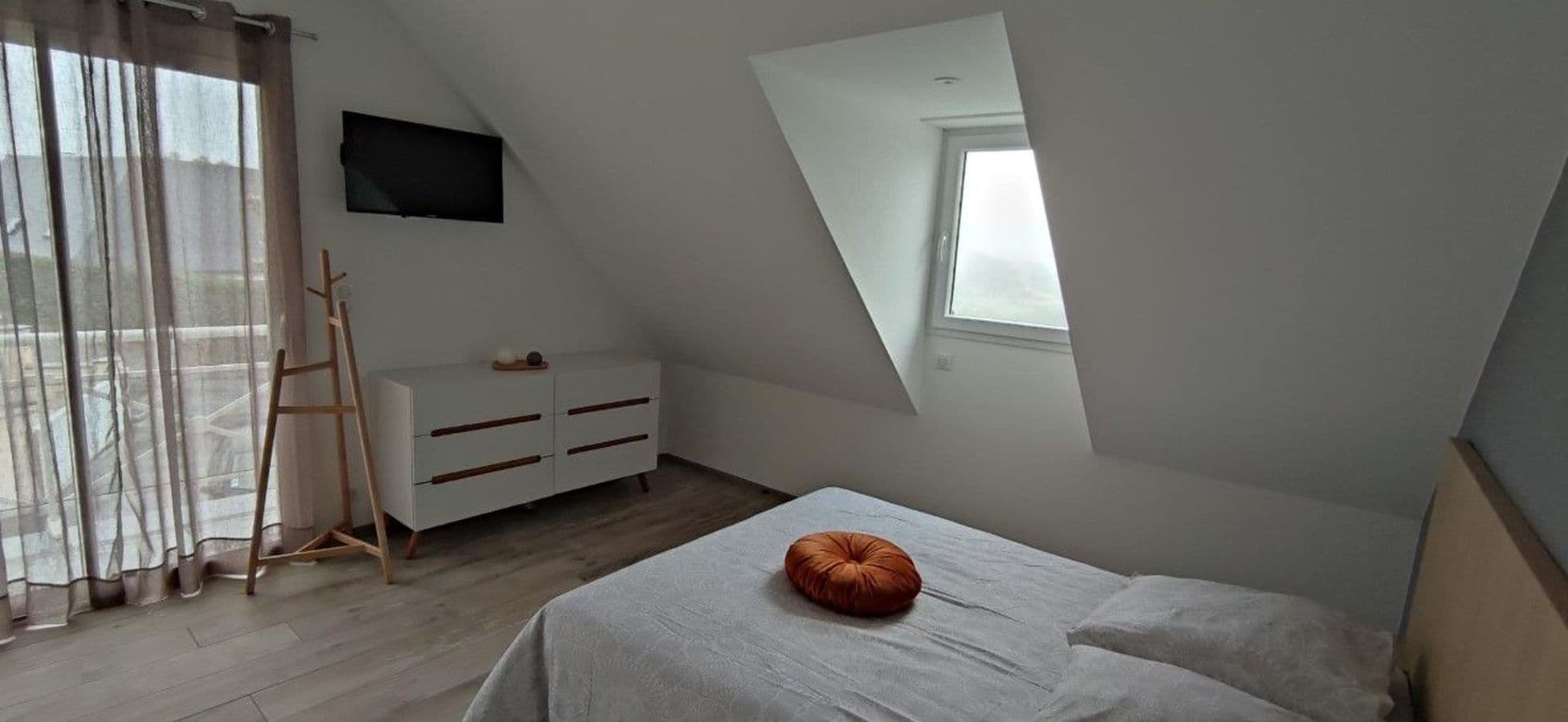 gite coumes photo chambre
