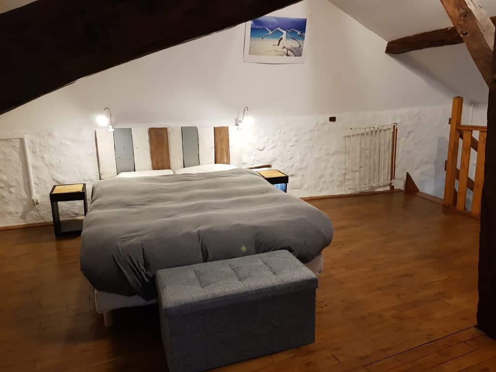 little house : chambre en mezzanine