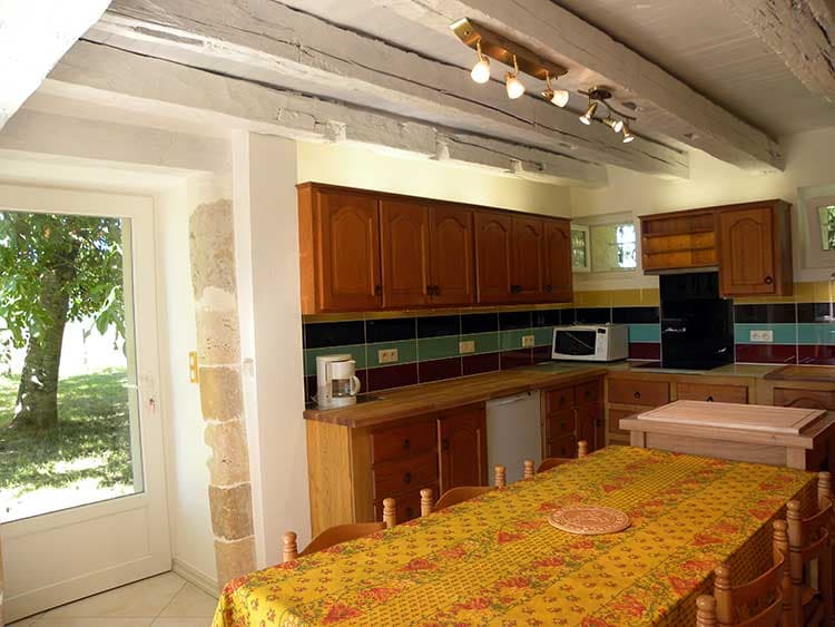 gite-vacances-noyer-cuisine
