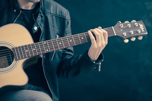 guitar-756326_640 (2)