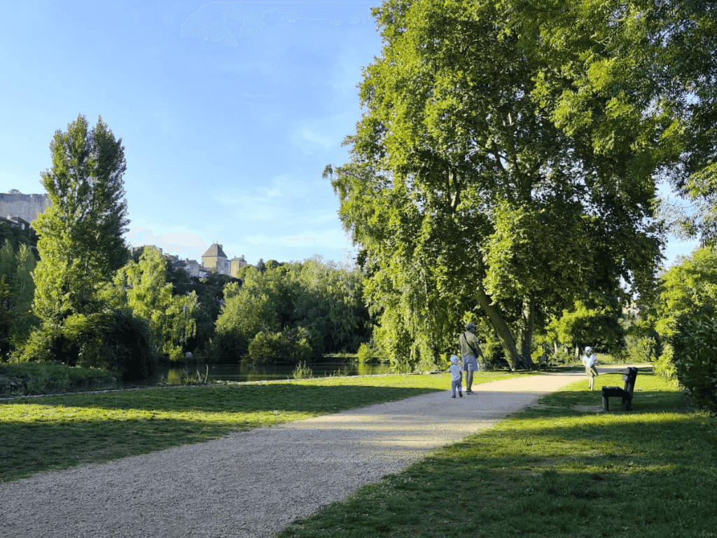 Jardin public Chauvigny - 3