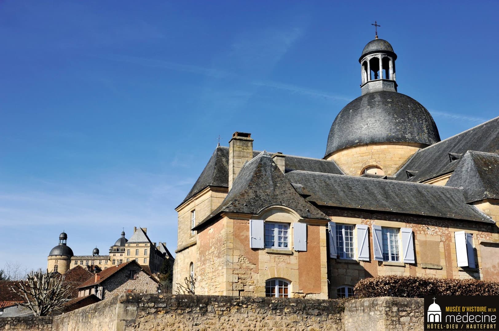 HAUTEFORT-72