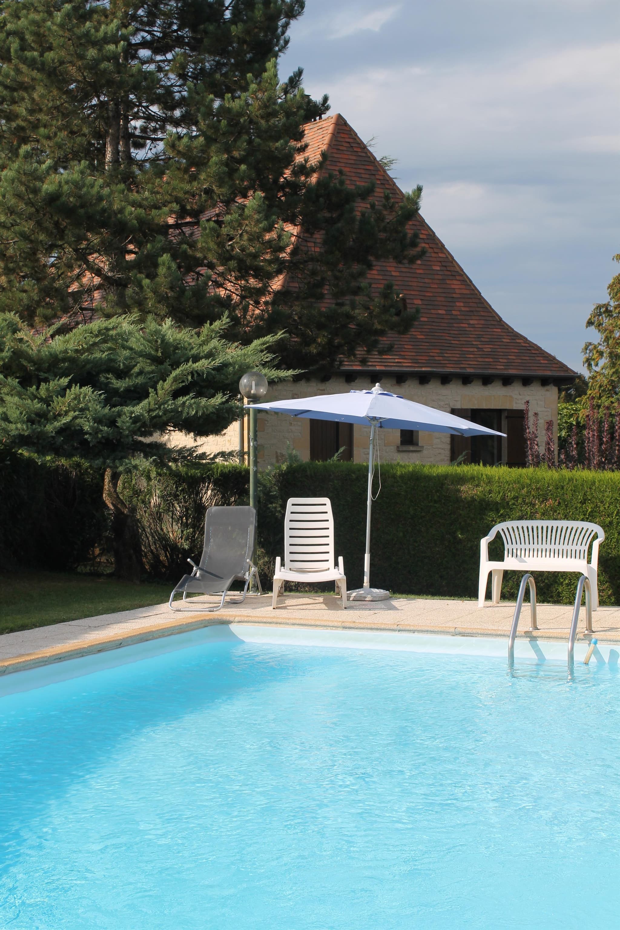 Lapervoisie 1 jardin piscine et proche de Sarlat_6