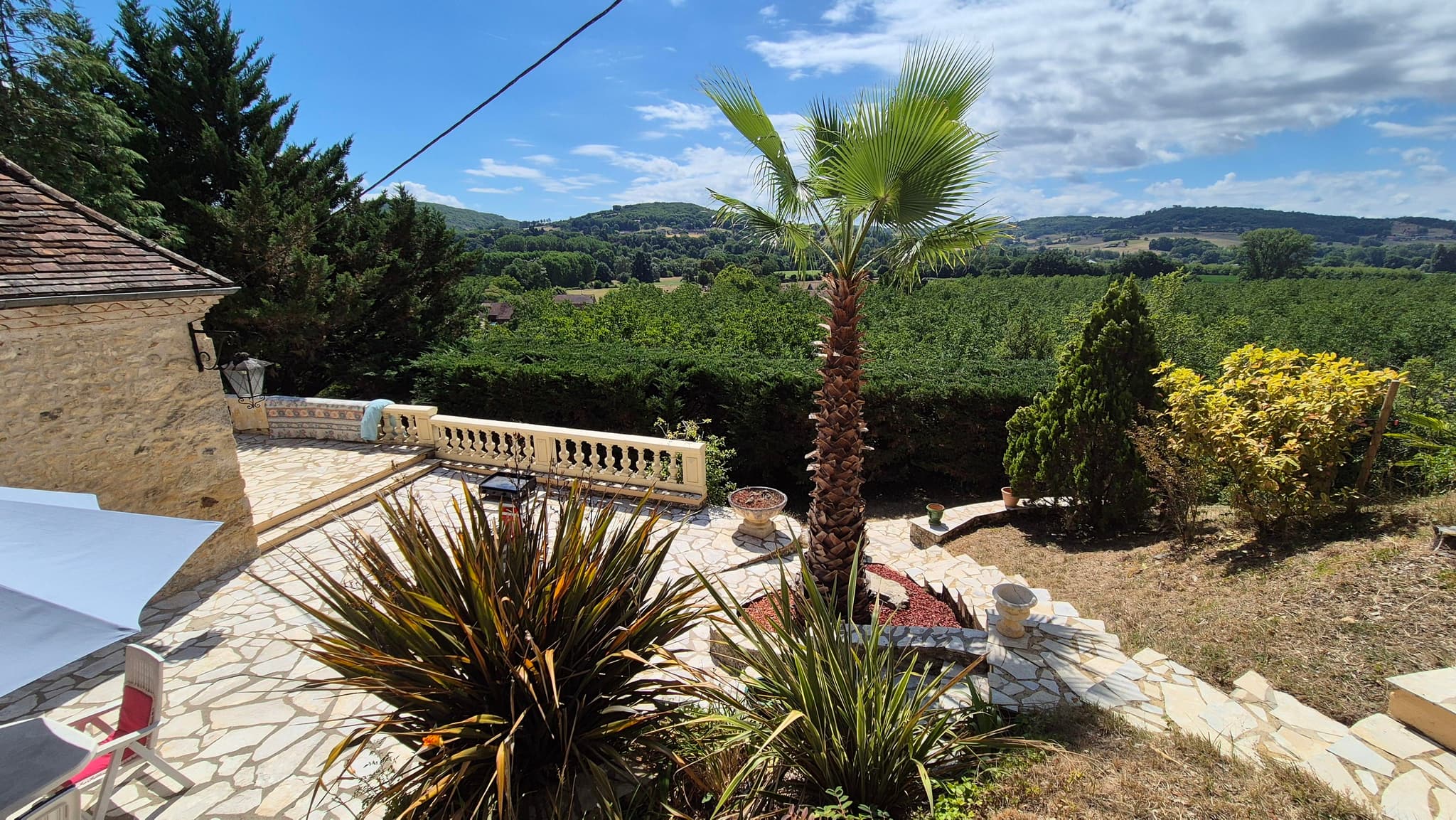 Conty avec piscine pruvée à côté de Sarlat_7