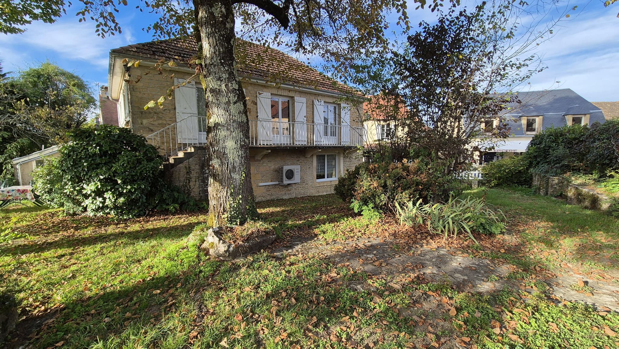 Maison Cazal climatisée proche Sarlat avec piscine_15