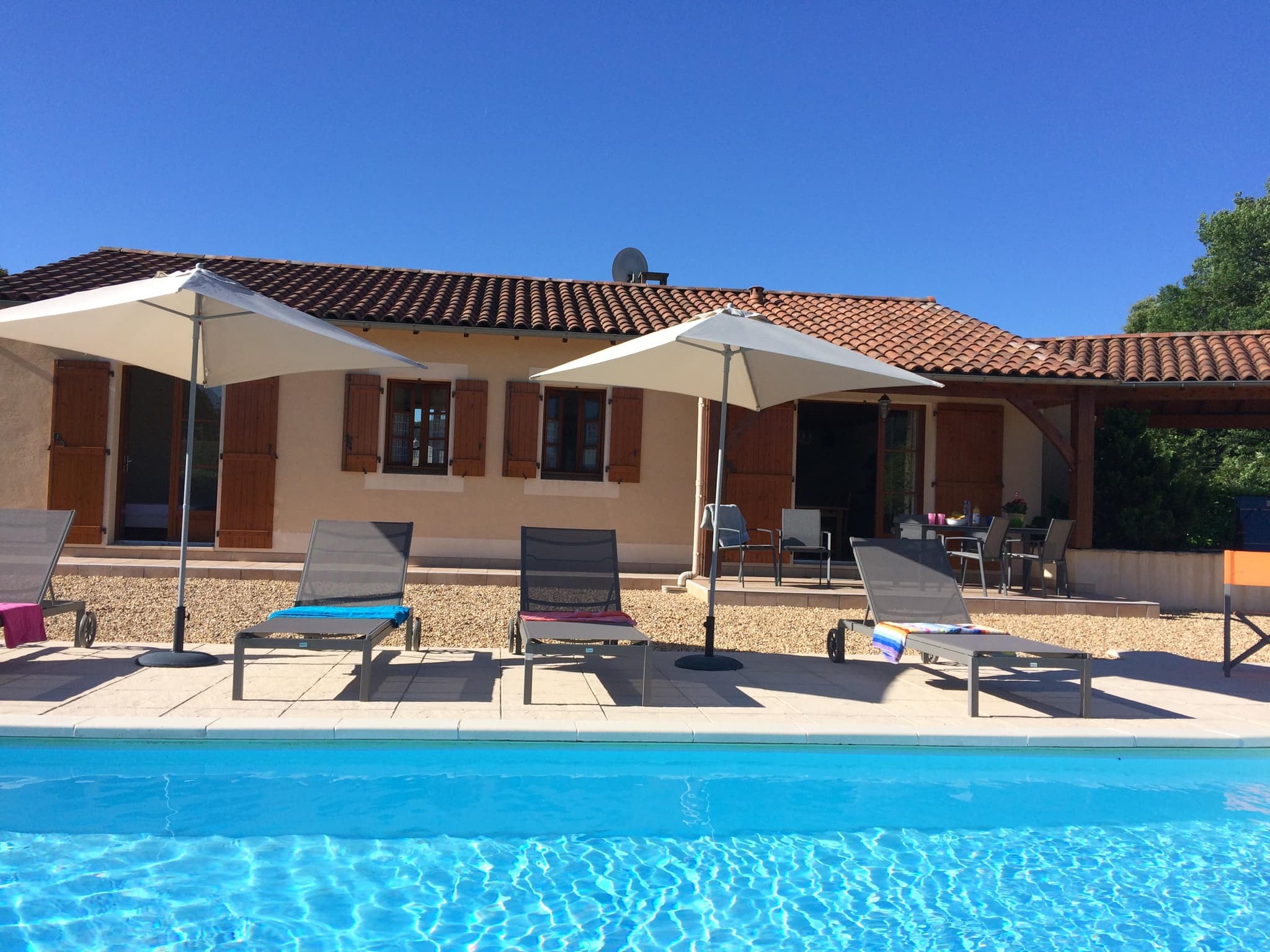 Chataigne avec sa piscine privée au nord de Sarlat_4