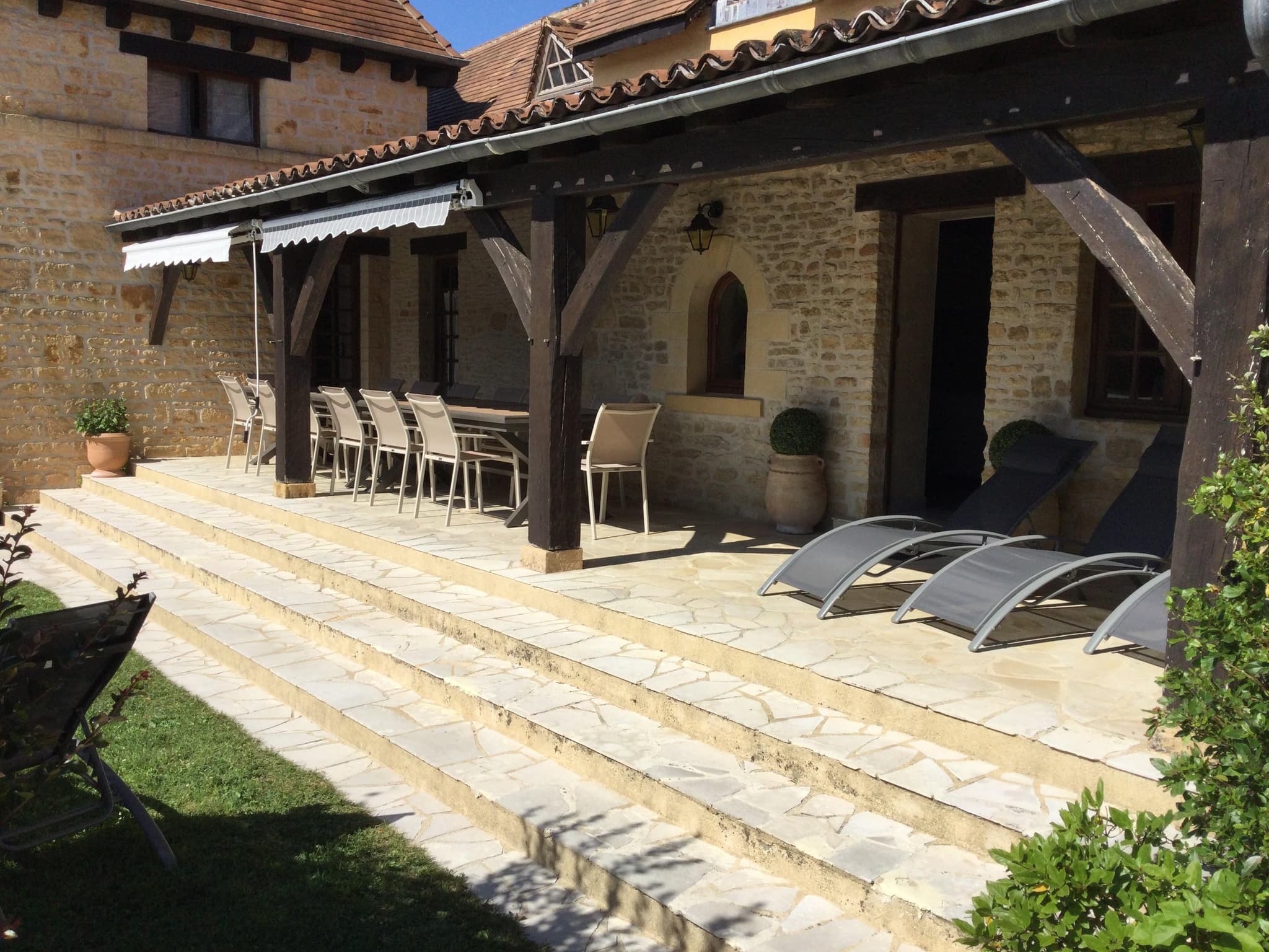 Grandes Terrasses Dalbavie 15 pers clim et piscine_4