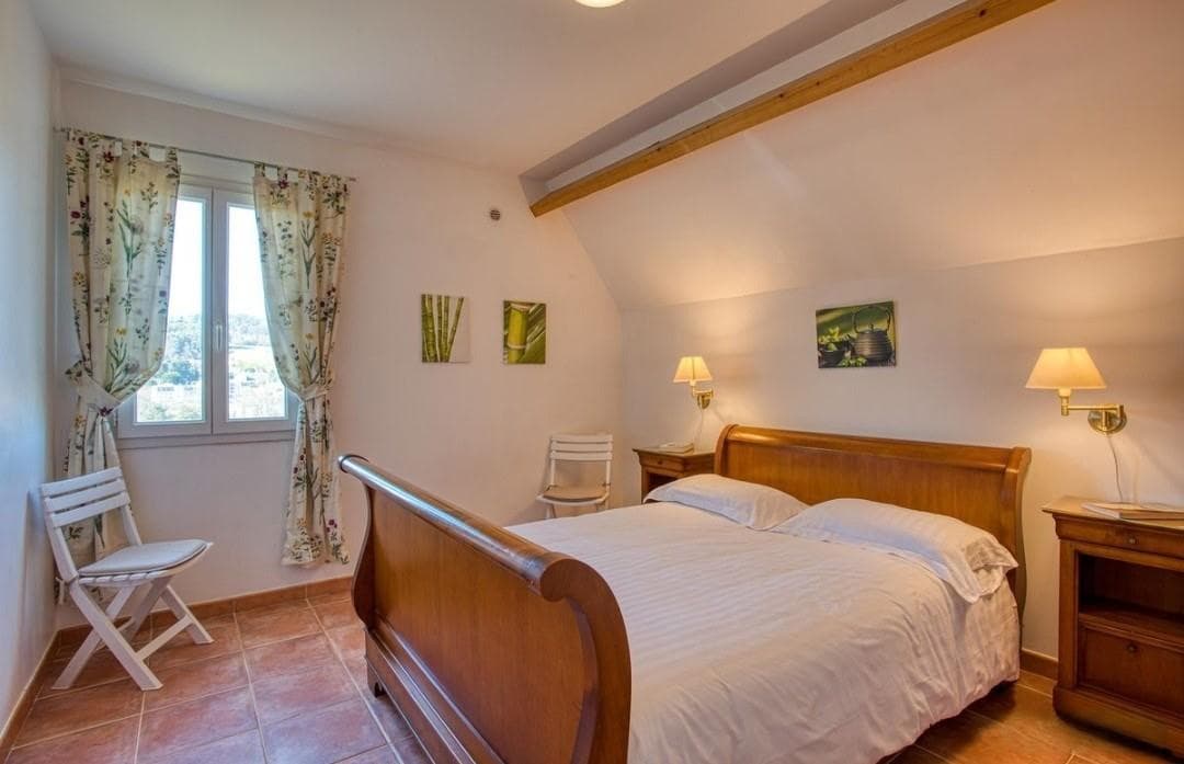 Villa Les Hauts de Sarlat climatisée avec piscine_13