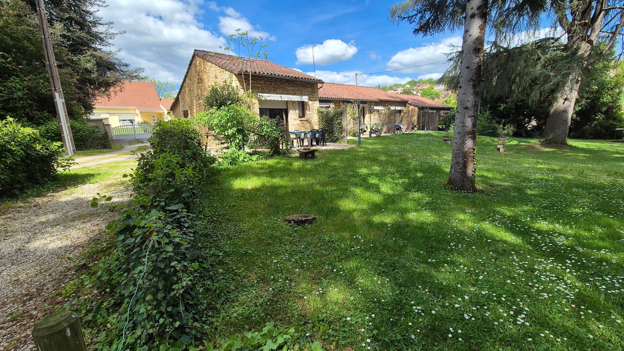 Studio climatisé le Parc à Sarlat_16