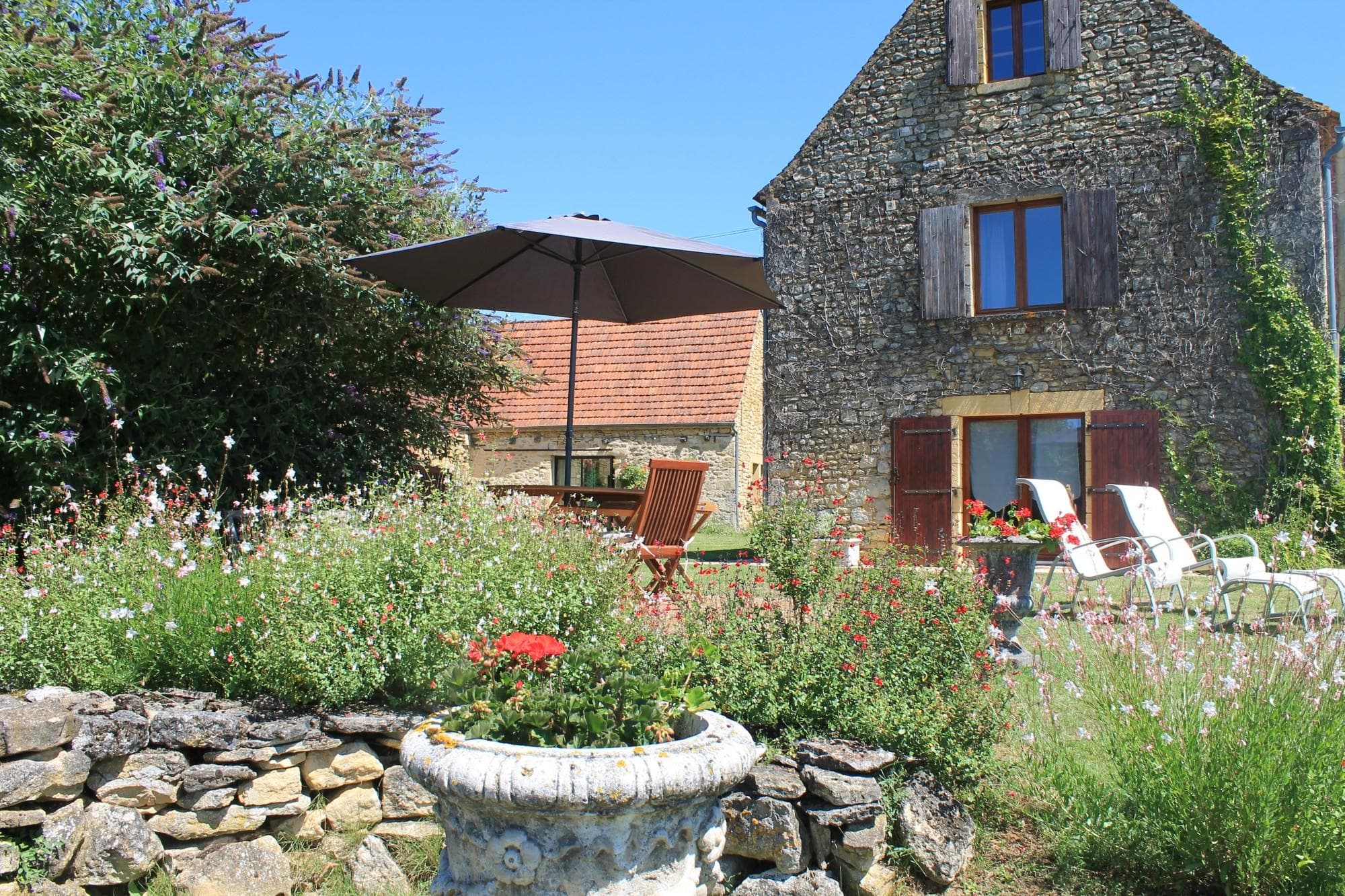 Le pré charmant avec piscine au sud de Sarlat_3