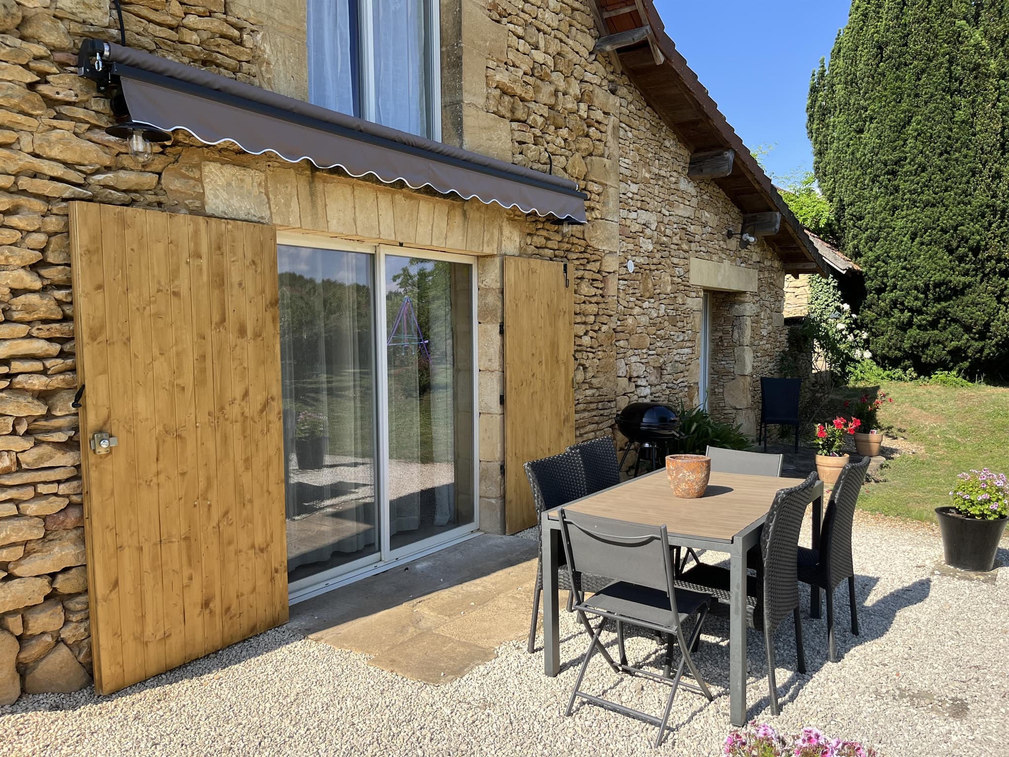 La Truffière piscine privée et clim proche Sarlat_7