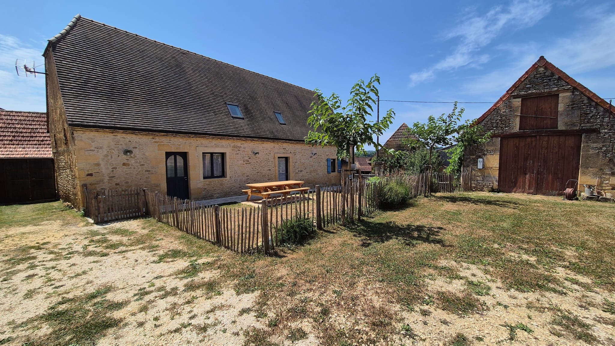 Le Clos de Bizaillac avec piscine chauffée_3
