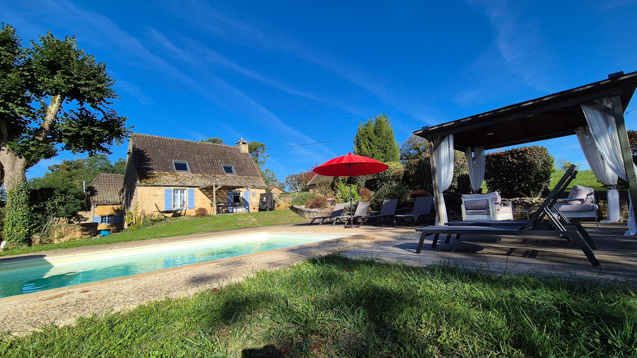 Les Mazaux avec piscine chauffée au nord de Sarlat_18