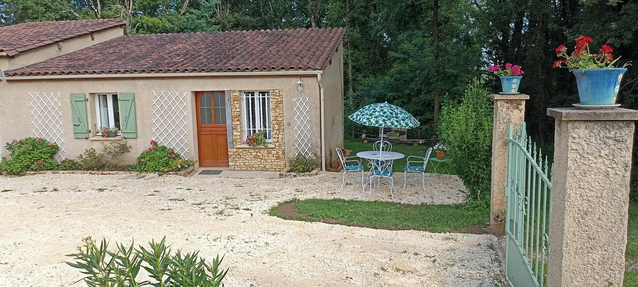Tranquilou avec piscine proche de Sarlat_7