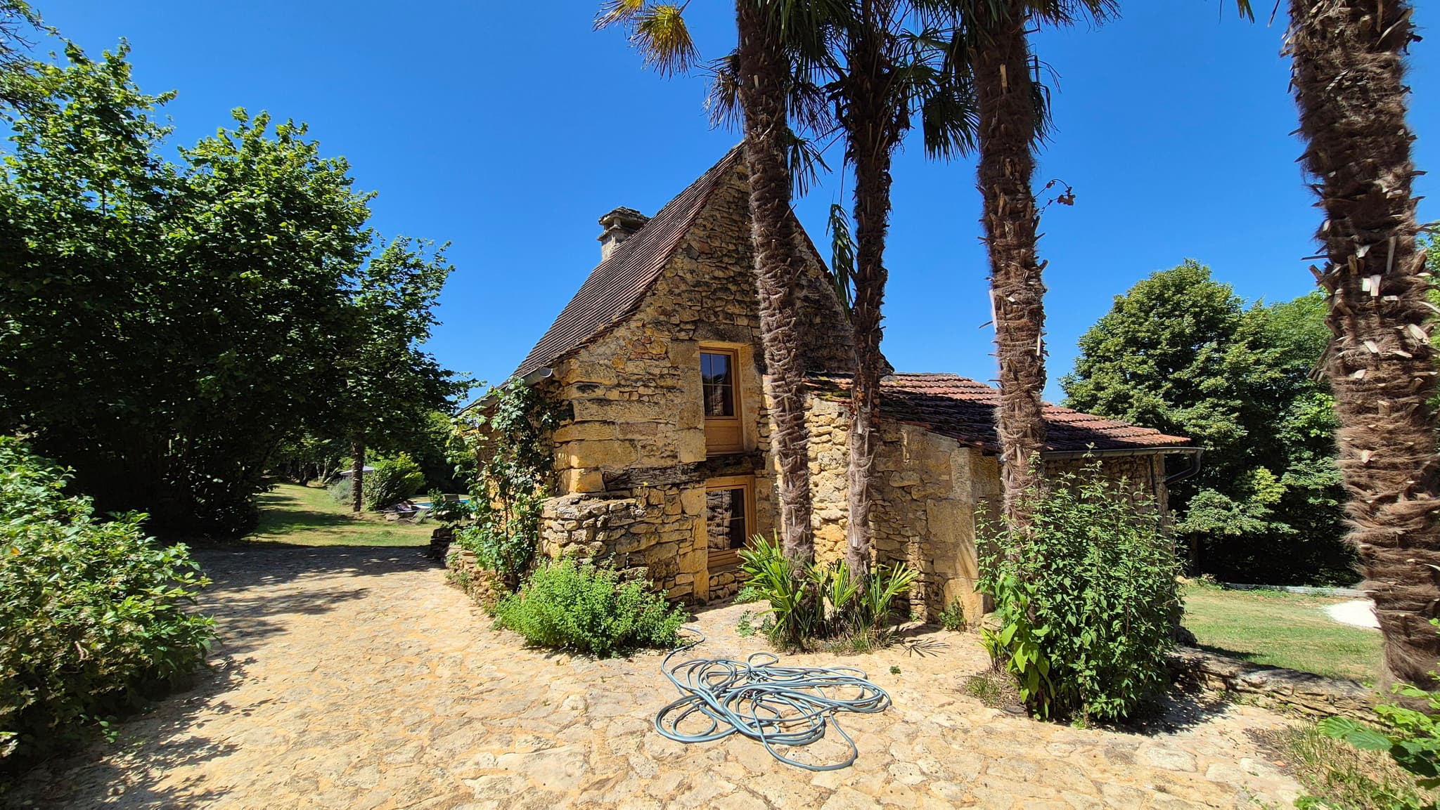 Charmille avec piscine proche Sarlat_14