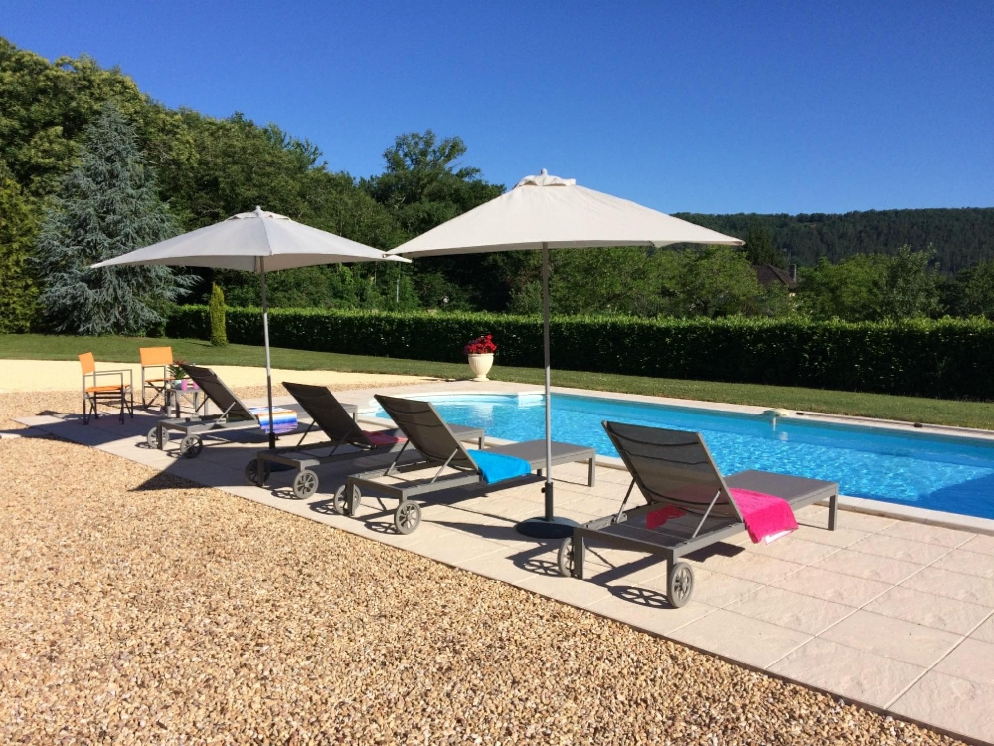 Chataigne avec sa piscine privée au nord de Sarlat_14