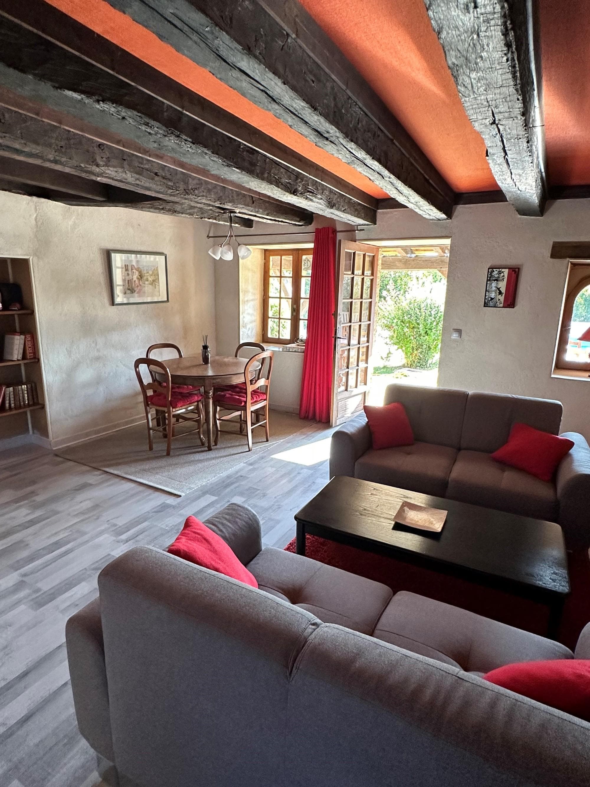 Grandes Terrasses Dalbavie 15 pers clim et piscine_12