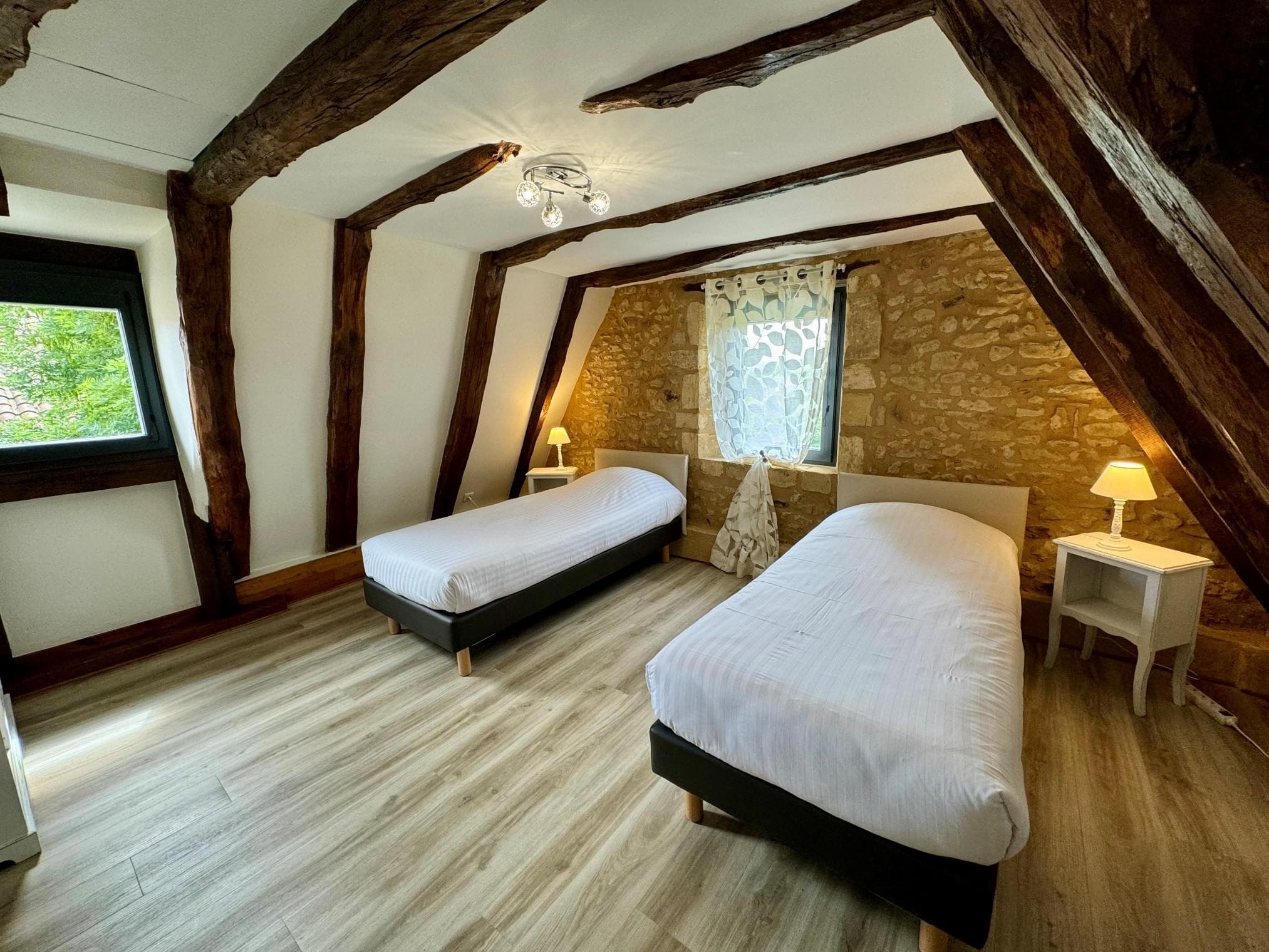 Les Rozières climatisée piscine proche de Sarlat_16