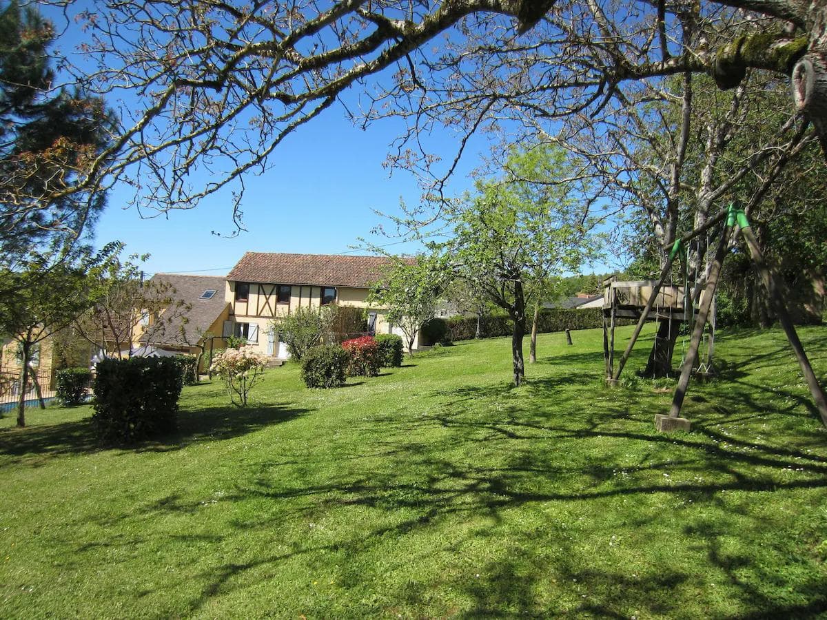 Les Bruyeres maison climatisée piscine chauffée_5