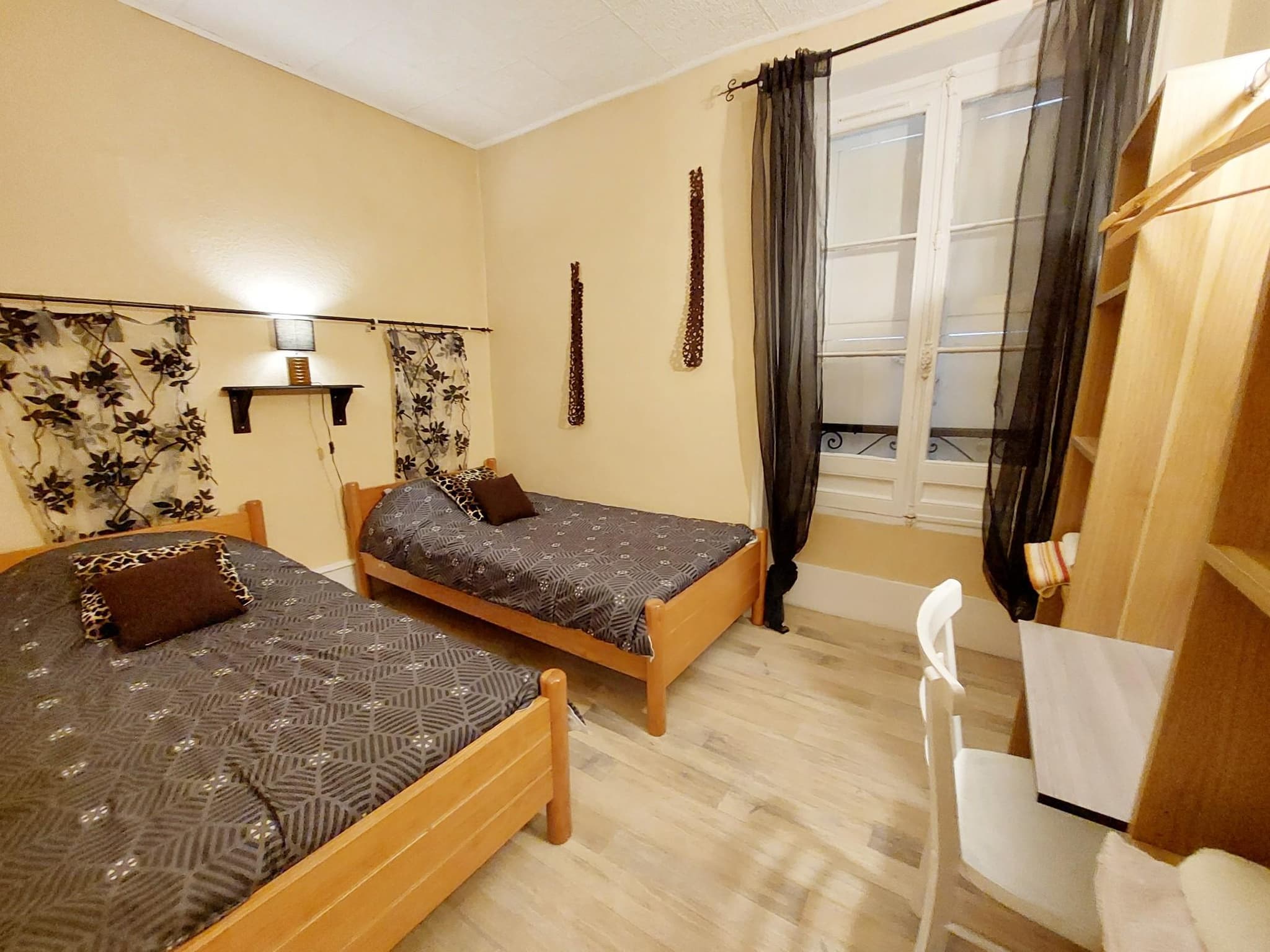 La Boetie à Sarlat avec parking privé et terrasse_2