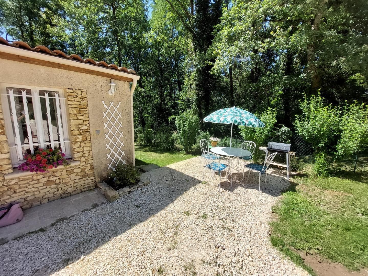Tranquilou avec piscine proche de Sarlat_15