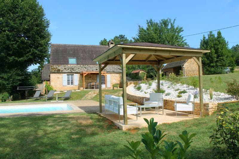 Les Mazaux avec piscine chauffée au nord de Sarlat_1