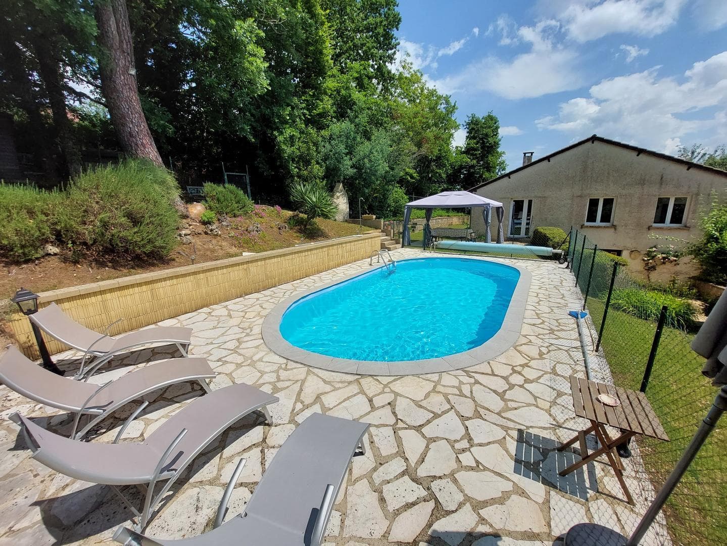 Les Devises avec piscine proche de Sarlat_1