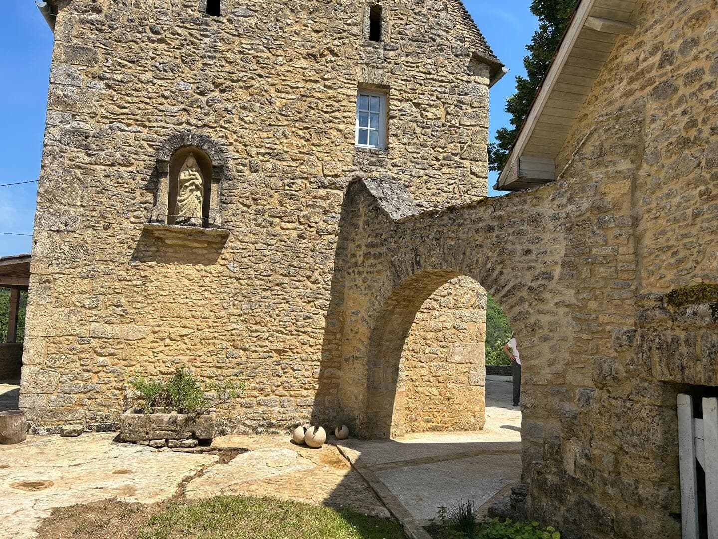 Les Chambrils avec piscine chauffée_13