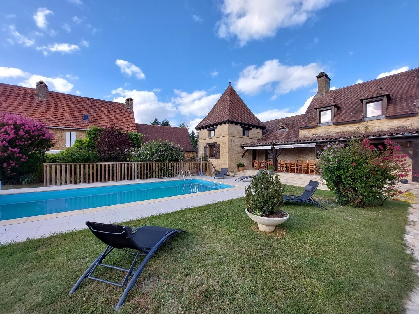 Grandes Terrasses Dalbavie 15 pers clim et piscine_6