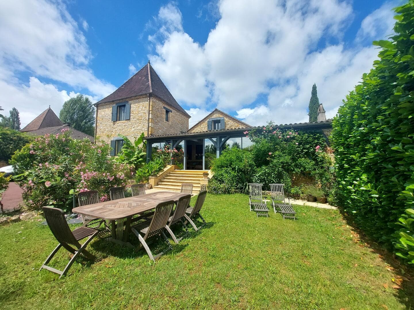 Villa le Lébérou avec piscine chauffée à Sarlat_35