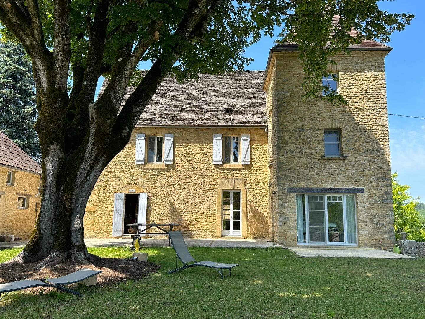 Les Chambrils avec piscine chauffée_9