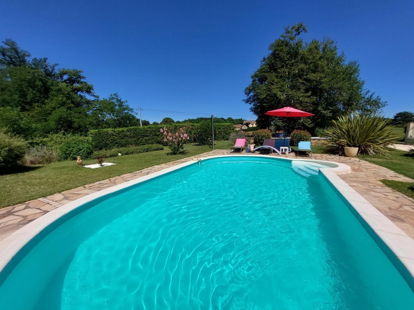 Tranquilou avec piscine proche de Sarlat_17