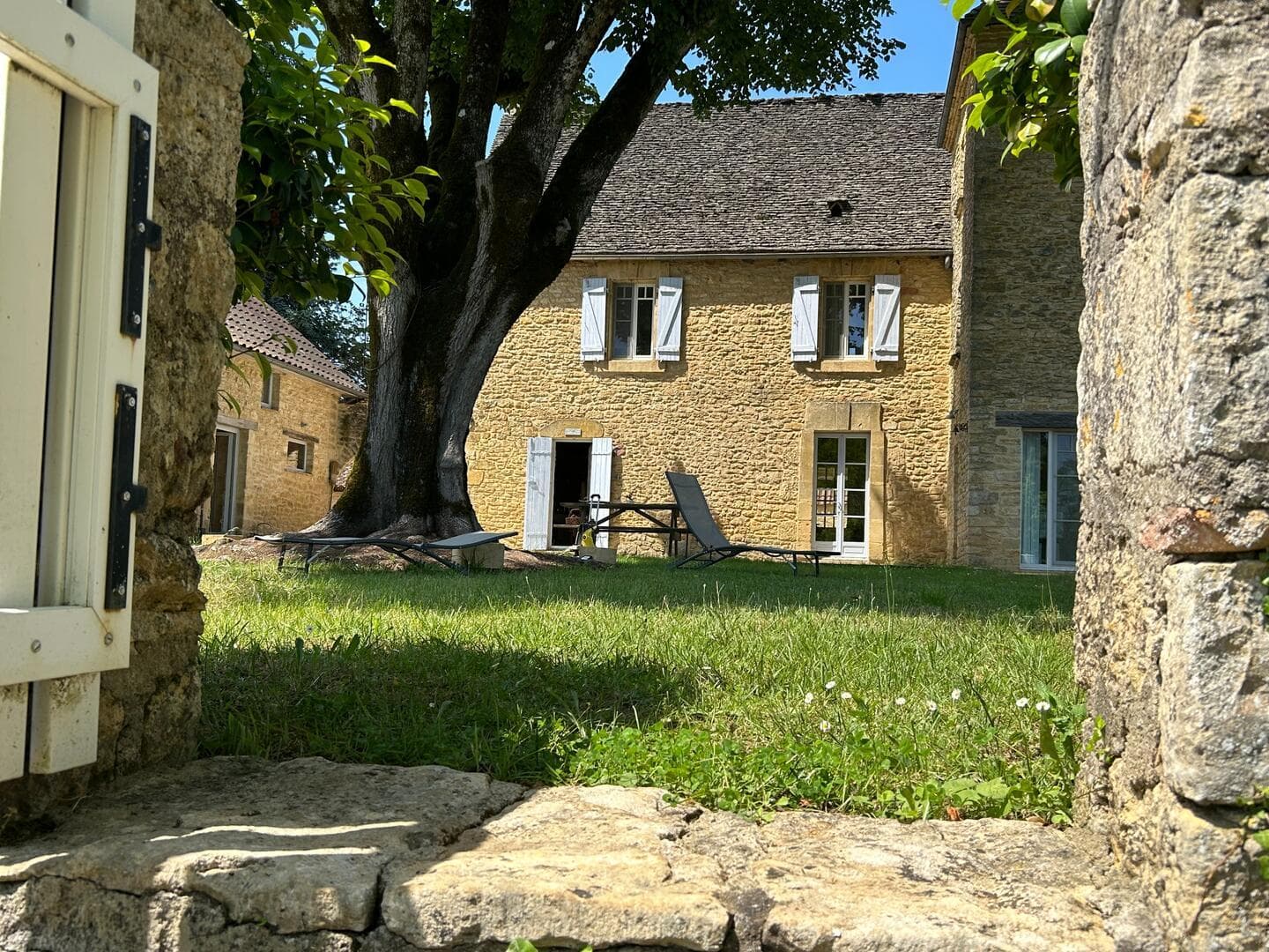 Les Chambrils avec piscine chauffée_8