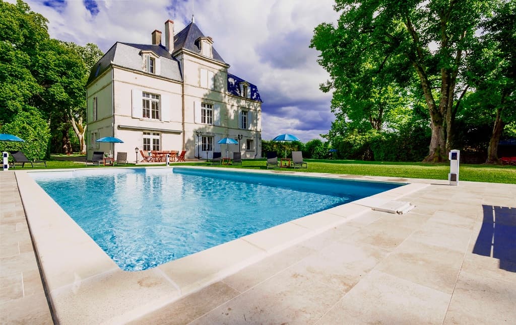 LE COUTUREAU